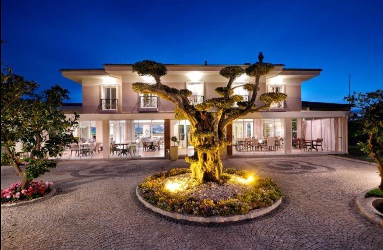 Narlidere B. Equine Range Hotel מראה חיצוני תמונה